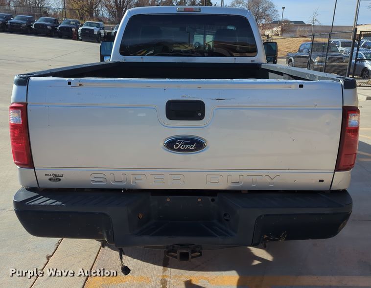image for item DN3820 2013 Ford F250 Super Duty XL pickup truck