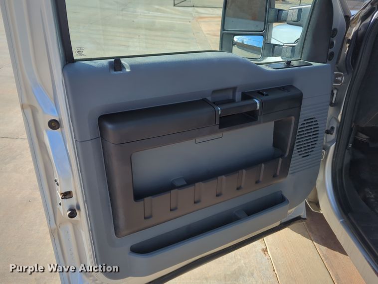 image for item DN3820 2013 Ford F250 Super Duty XL pickup truck