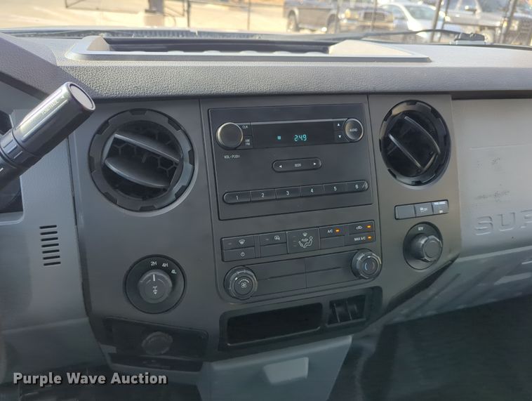 image for item DN3820 2013 Ford F250 Super Duty XL pickup truck