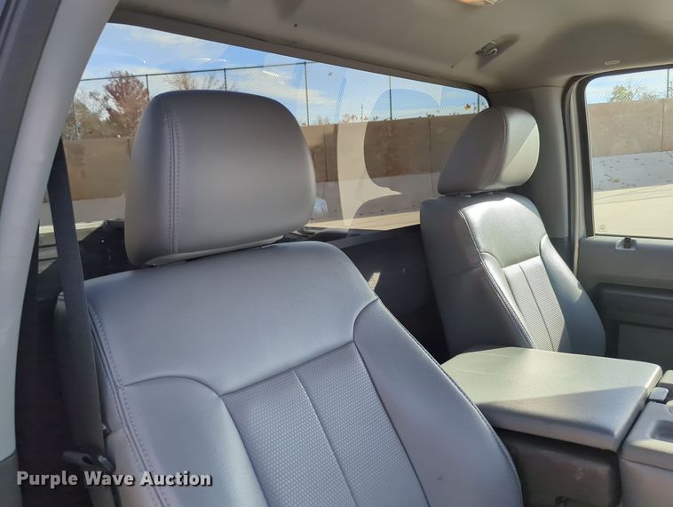 image for item DN3820 2013 Ford F250 Super Duty XL pickup truck