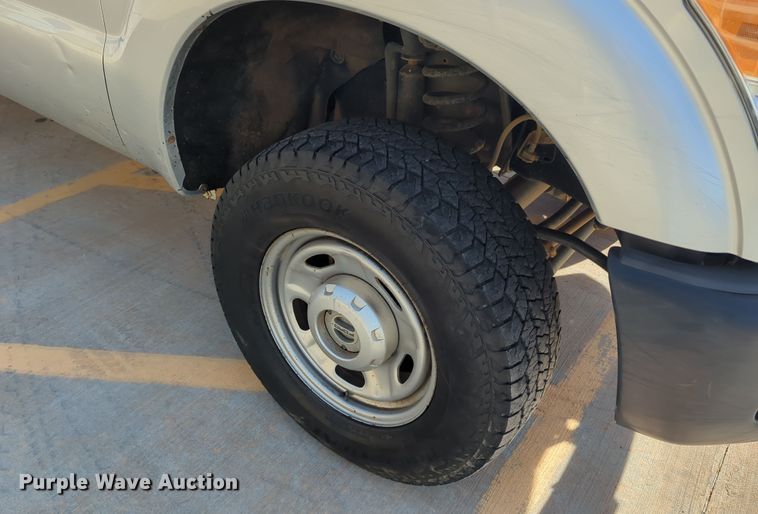 image for item DN3820 2013 Ford F250 Super Duty XL pickup truck