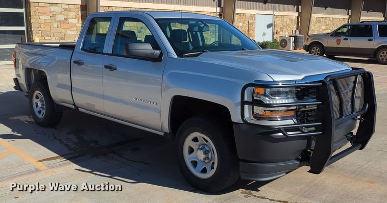 image for item DR6882 2016 Chevrolet Silverado  1500  Double Cab pickup truck