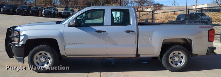 image for item DR6882 2016 Chevrolet Silverado  1500  Double Cab pickup truck