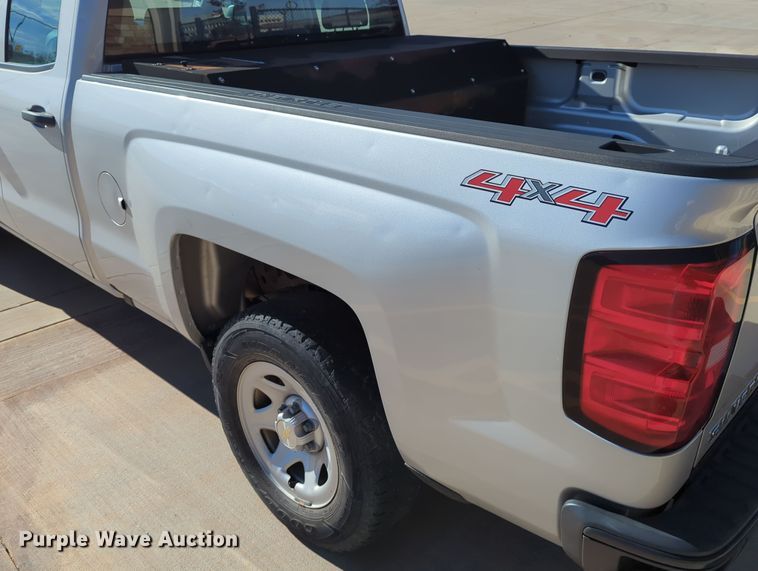 image for item DR6882 2016 Chevrolet Silverado  1500  Double Cab pickup truck