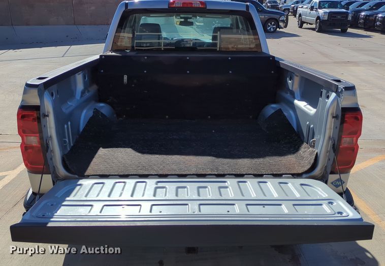 image for item DR6882 2016 Chevrolet Silverado  1500  Double Cab pickup truck