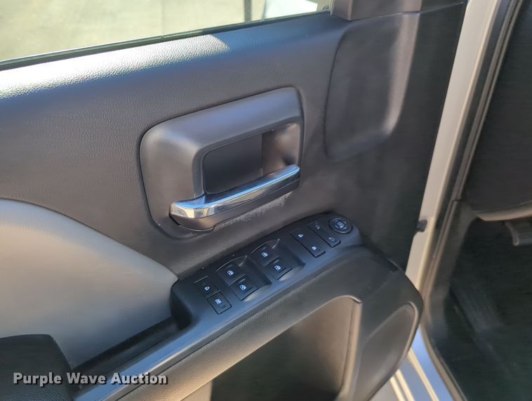 image for item DR6882 2016 Chevrolet Silverado  1500  Double Cab pickup truck