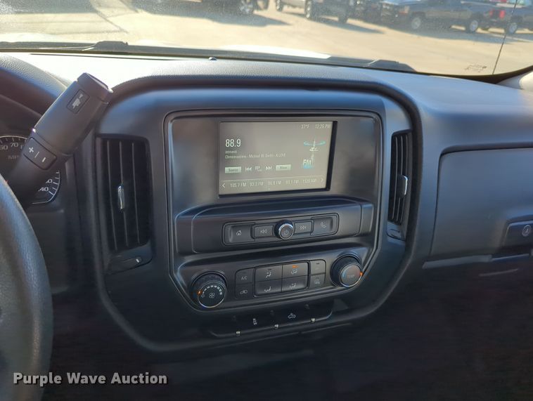 image for item DR6882 2016 Chevrolet Silverado  1500  Double Cab pickup truck