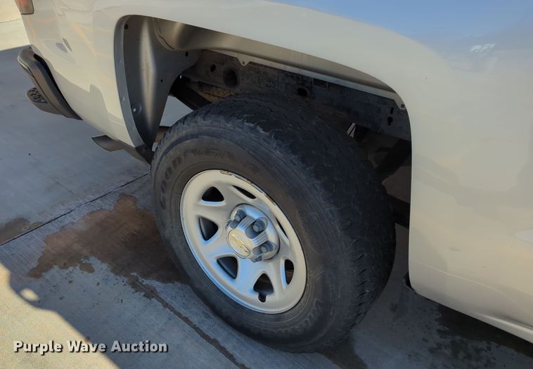 image for item DR6882 2016 Chevrolet Silverado  1500  Double Cab pickup truck