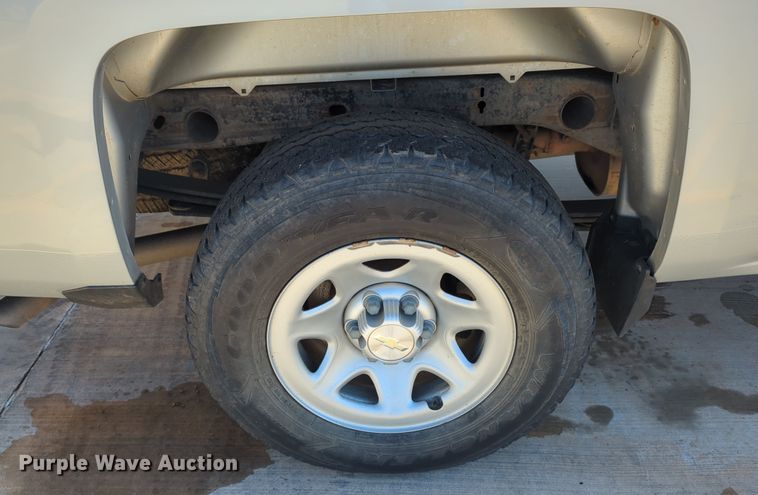 image for item DR6882 2016 Chevrolet Silverado  1500  Double Cab pickup truck