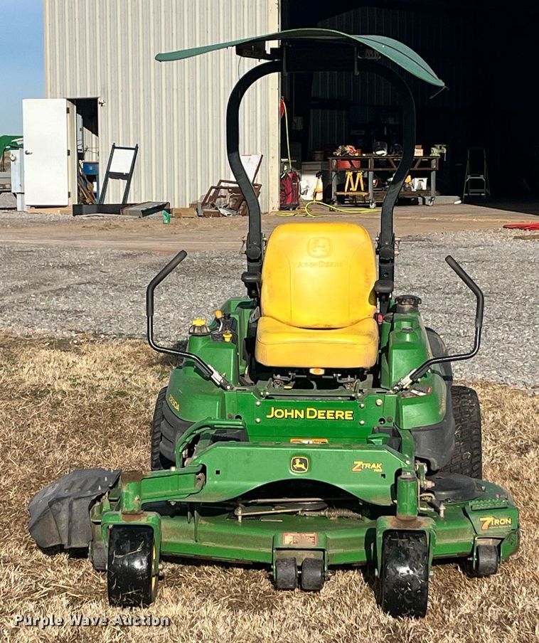 image for item EI0557 John Deere Z830A ZTR lawn mower