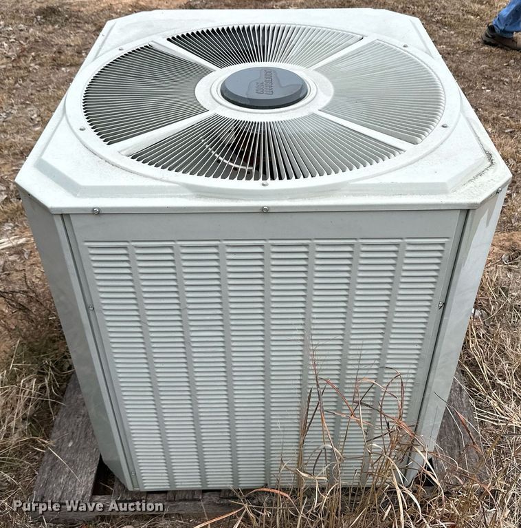 image for item GE9463 Trane XE1200  air conditioner