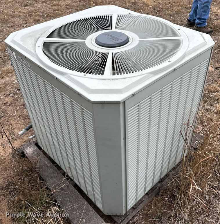 image for item GE9463 Trane XE1200  air conditioner