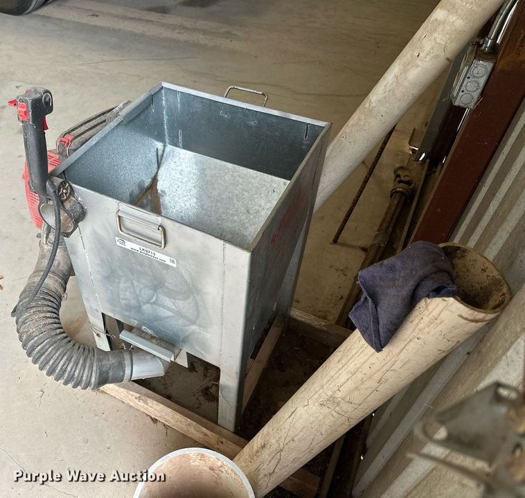 image for item LK9713 Speed Feed  feed delivery system