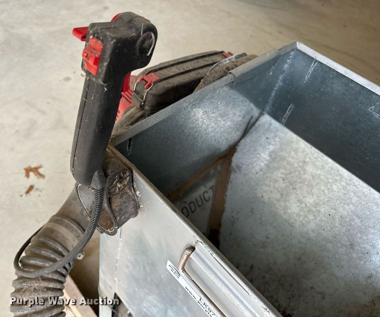 image for item LK9713 Speed Feed  feed delivery system