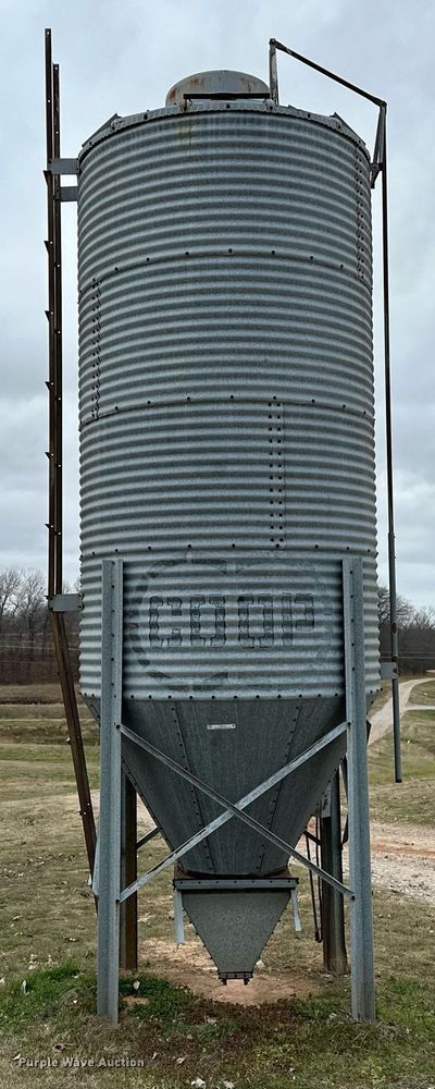 image for item LK9715 Grain bin
