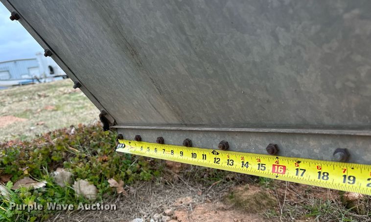 image for item LK9715 Grain bin