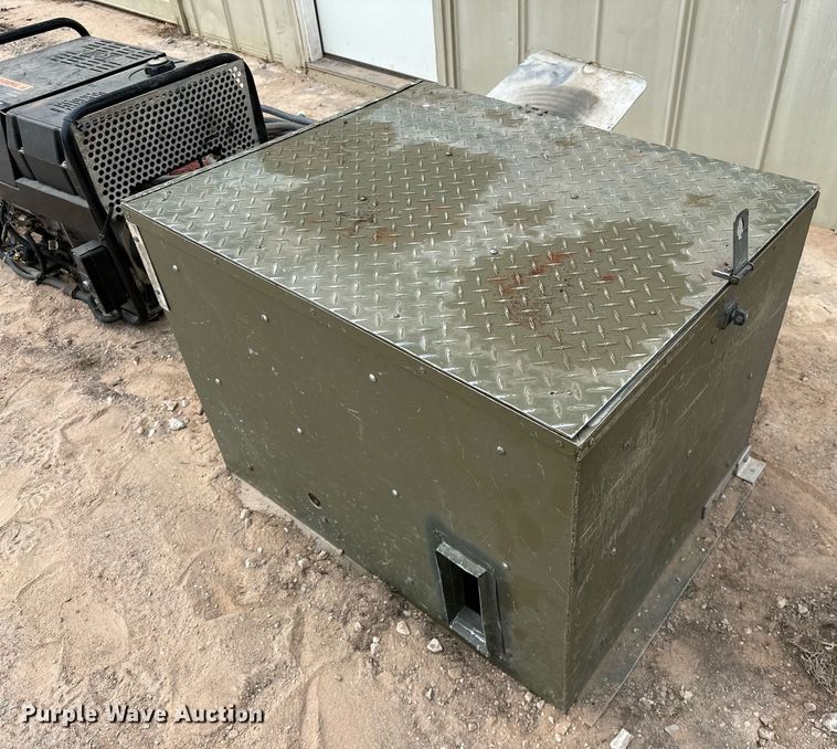 image for item LK9716 (2) Smith-Root electro fishers