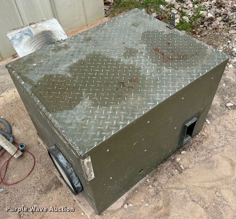 image for item LK9716 (2) Smith-Root electro fishers