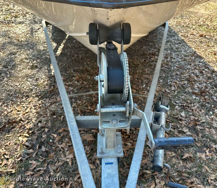 image for item LK9726 2007 Blue Wave  220 Deluxe boat