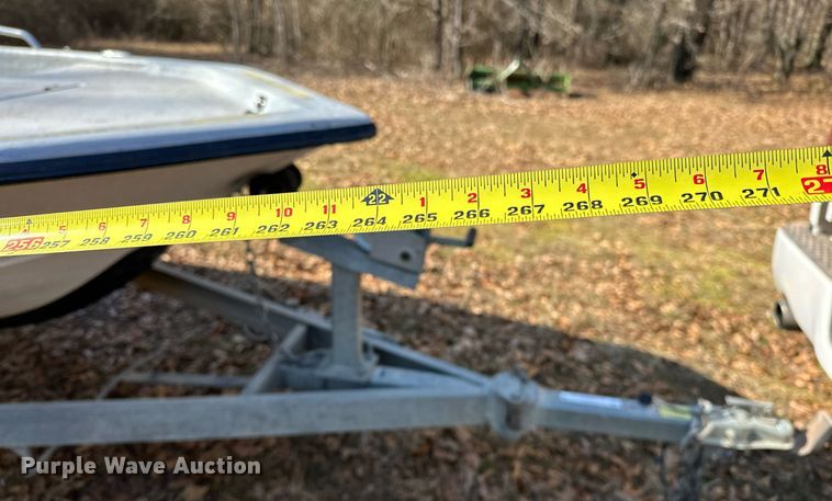 image for item LK9726 2007 Blue Wave  220 Deluxe boat