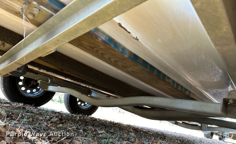 image for item LK9726 2007 Blue Wave  220 Deluxe boat