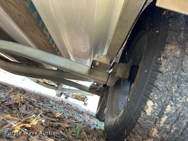 image for item LK9726 2007 Blue Wave  220 Deluxe boat