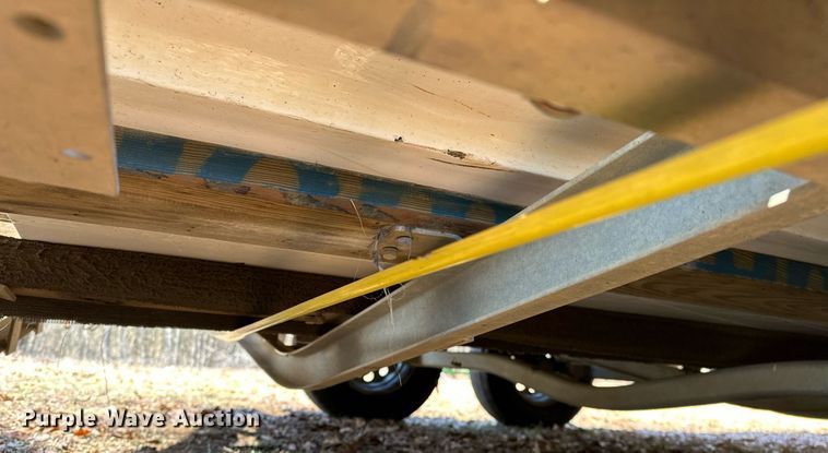 image for item LK9726 2007 Blue Wave  220 Deluxe boat