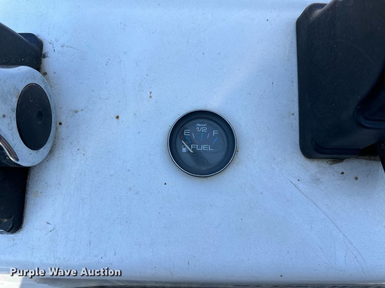 image for item LK9726 2007 Blue Wave  220 Deluxe boat