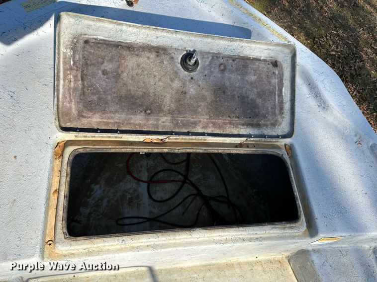 image for item LK9726 2007 Blue Wave  220 Deluxe boat