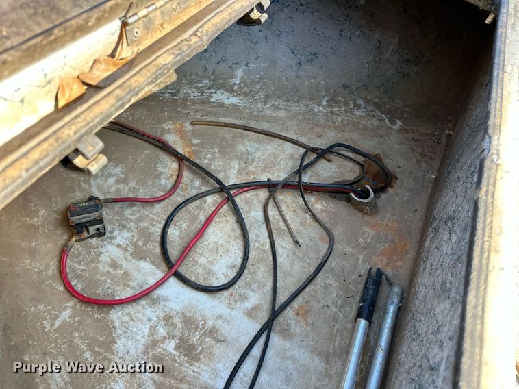 image for item LK9726 2007 Blue Wave  220 Deluxe boat