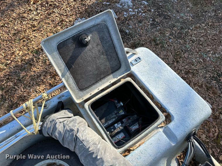 image for item LK9726 2007 Blue Wave  220 Deluxe boat