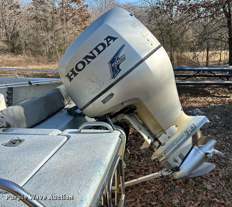 image for item LK9726 2007 Blue Wave  220 Deluxe boat