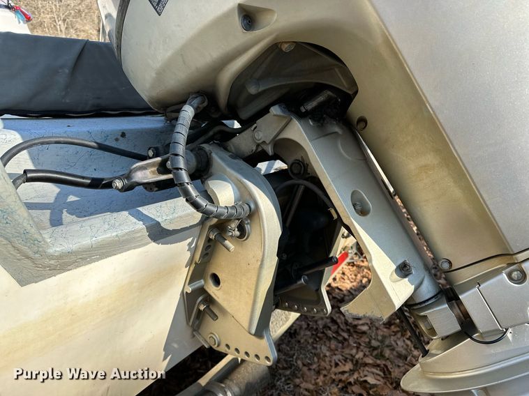 image for item LK9726 2007 Blue Wave  220 Deluxe boat