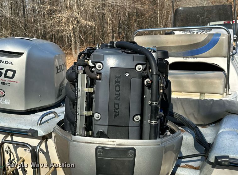 image for item LK9726 2007 Blue Wave  220 Deluxe boat