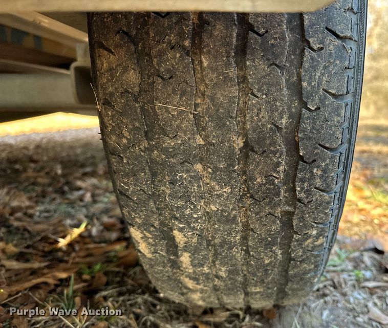 image for item LK9726 2007 Blue Wave  220 Deluxe boat