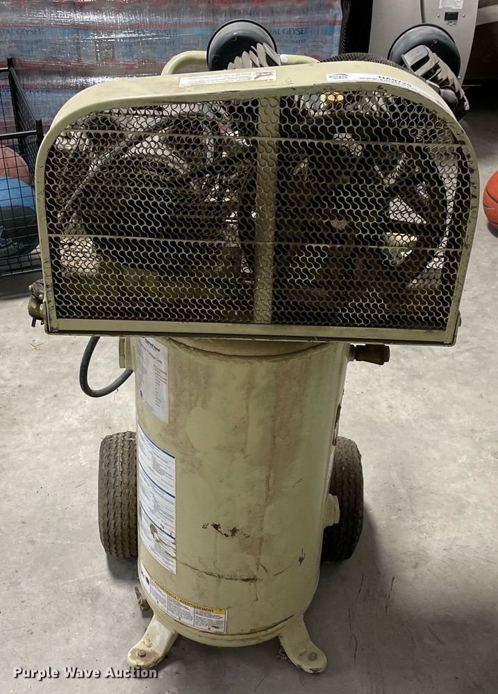 Ingersoll Rand P1.5IUA9 air compressor in Burneyville, OK Item