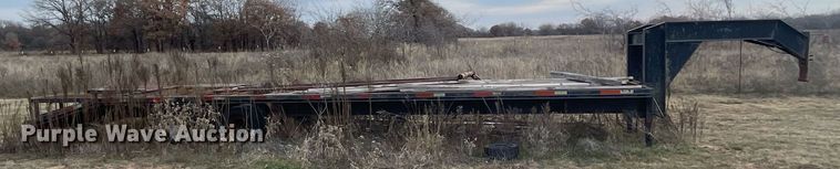 image for item NA9727 1999 Rocking Chair  equipment trailer