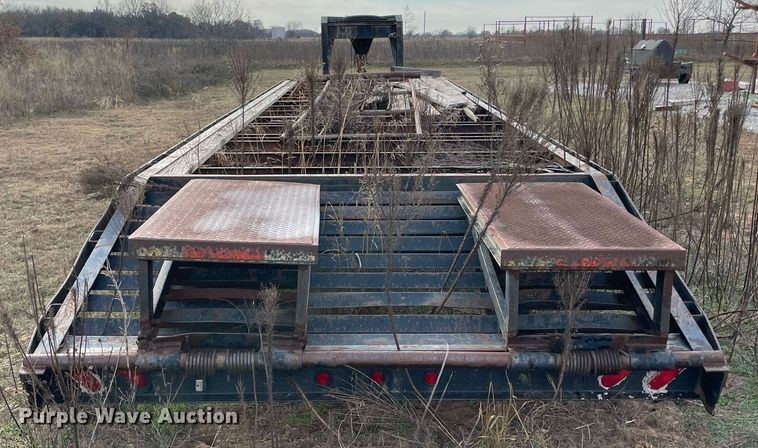 image for item NA9727 1999 Rocking Chair  equipment trailer