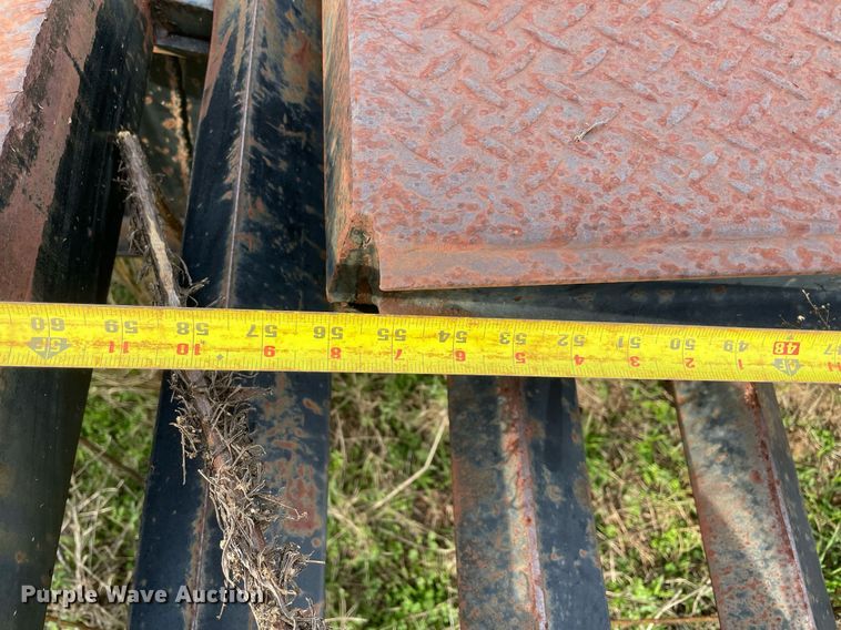 image for item NA9727 1999 Rocking Chair  equipment trailer