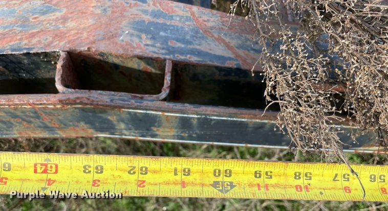 image for item NA9727 1999 Rocking Chair  equipment trailer