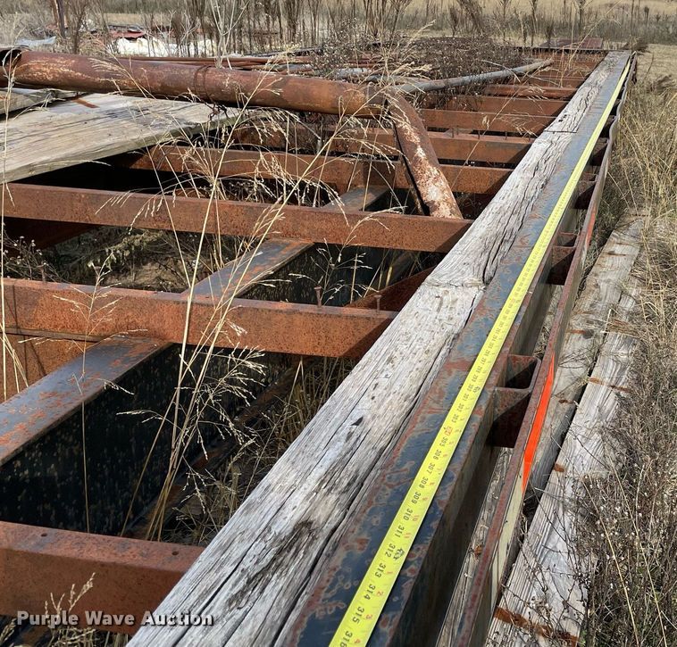 image for item NA9727 1999 Rocking Chair  equipment trailer