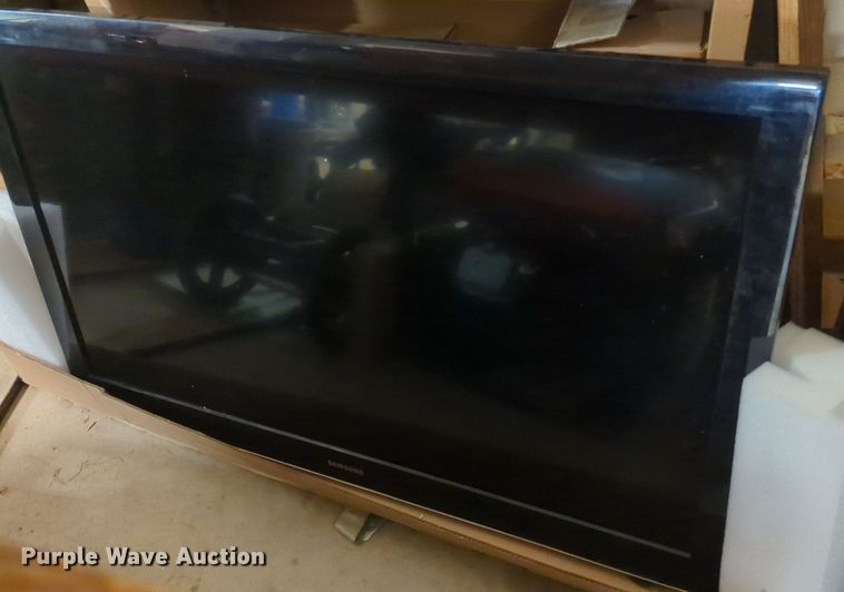 image for item OD9159 Samsung  52" TV