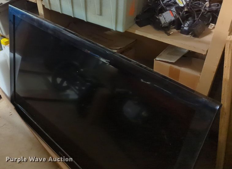 image for item OD9159 Samsung  52" TV