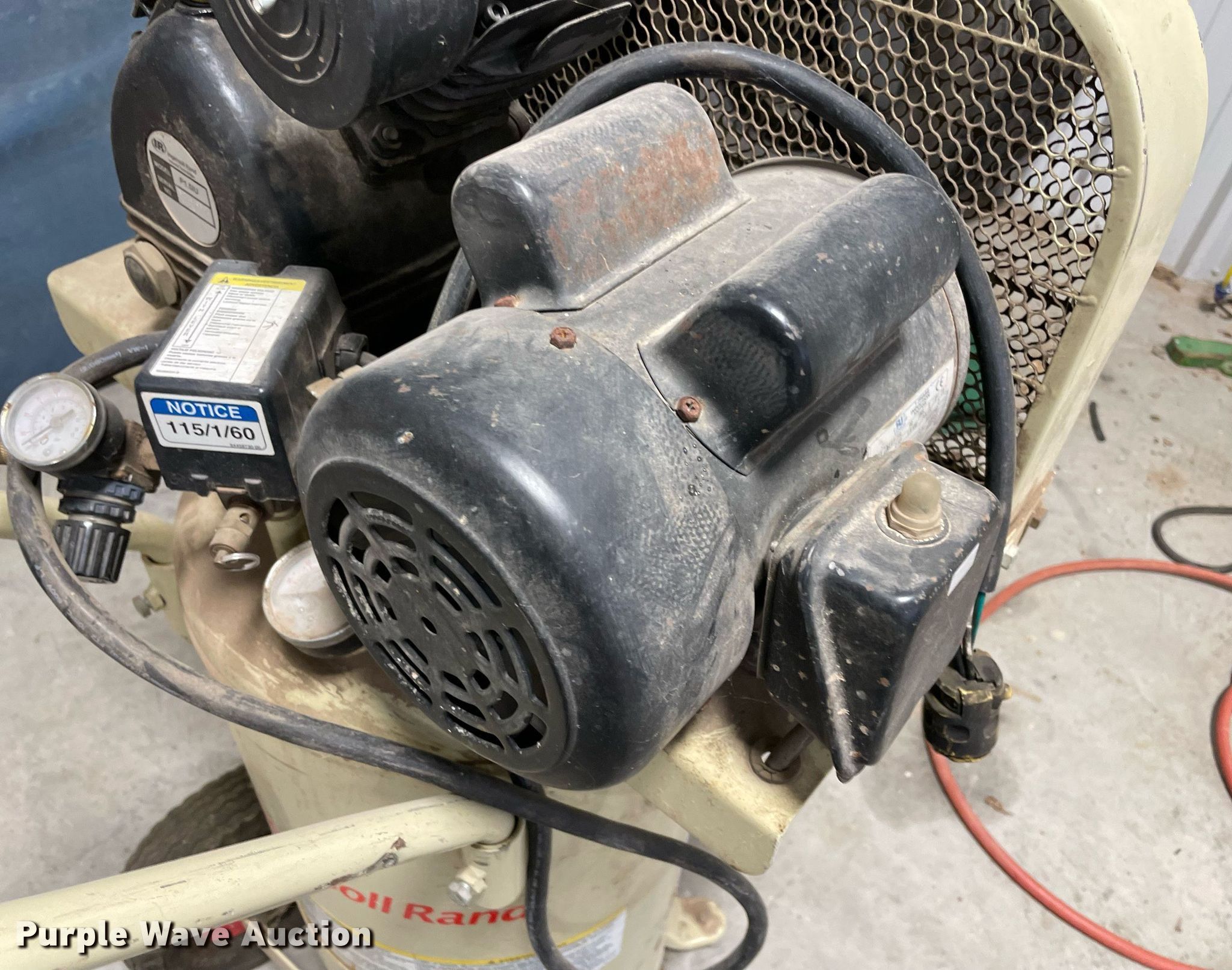 Ingersoll Rand P1.5IUA9 air compressor in Burneyville, OK Item