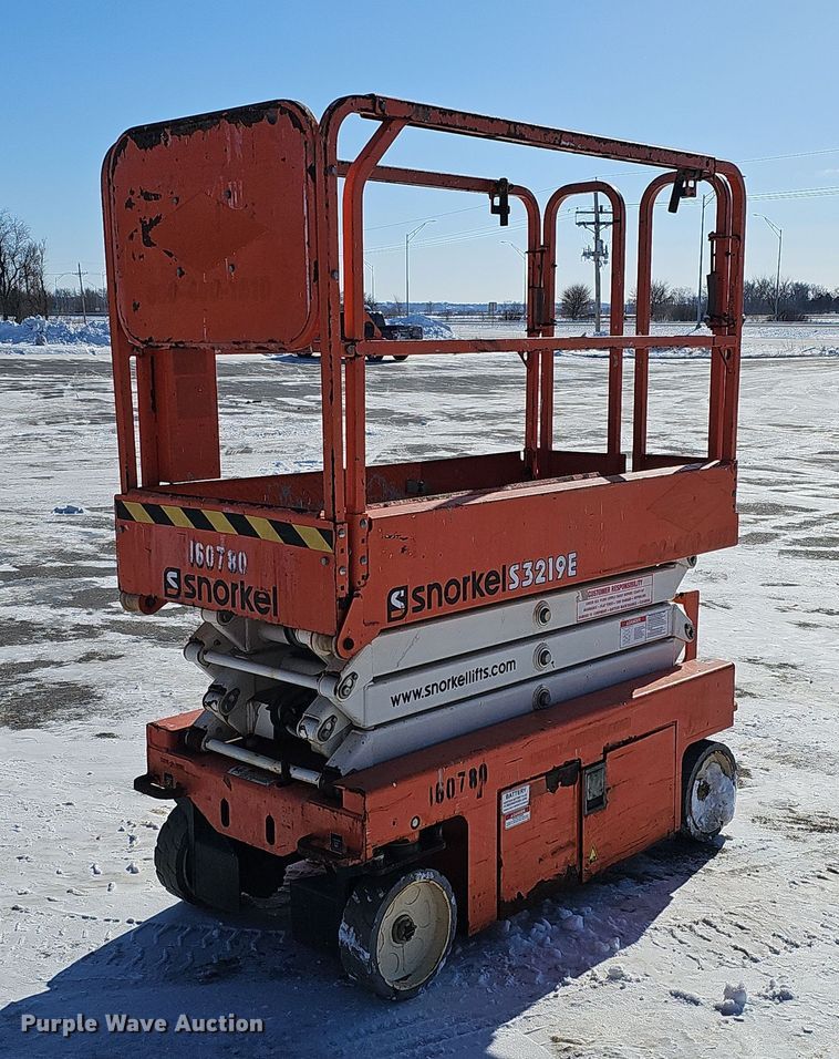 image for item DK0498 2015 Snorkel S3219E  scissor lift