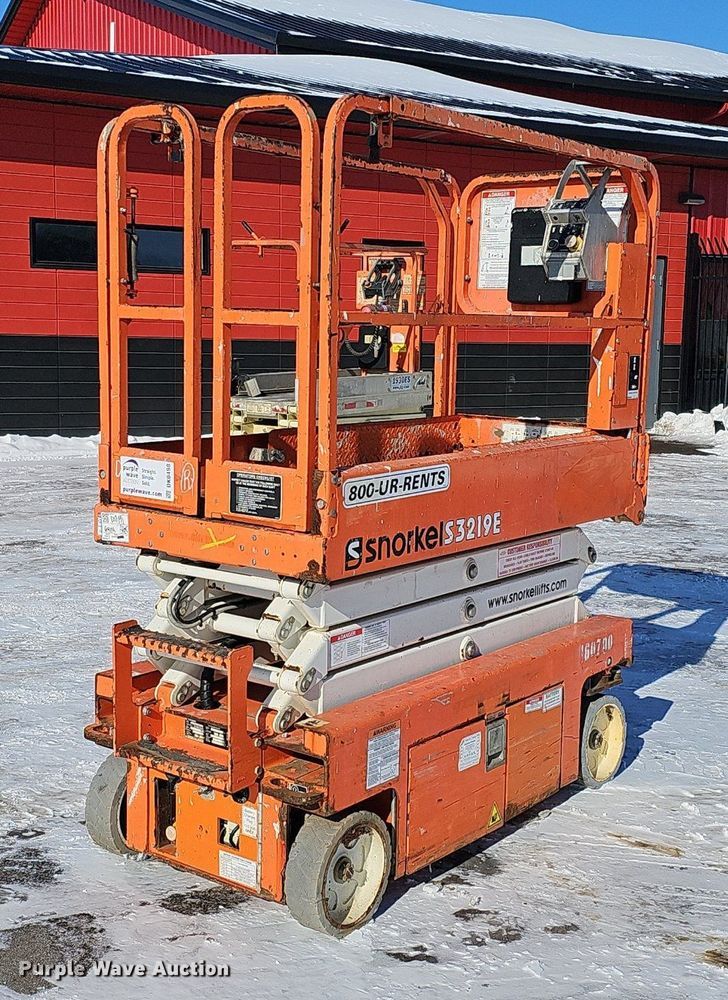 image for item DK0498 2015 Snorkel S3219E  scissor lift