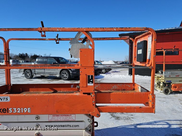 image for item DK0498 2015 Snorkel S3219E  scissor lift