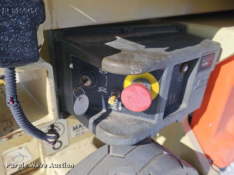 image for item DK0499 2012 JLG 1930ES  scissor lift