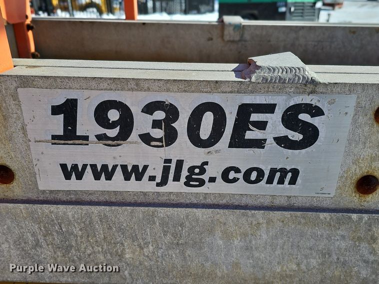 image for item DK0499 2012 JLG 1930ES  scissor lift