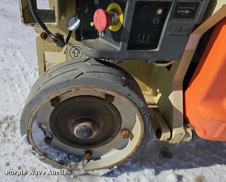 image for item DK0499 2012 JLG 1930ES  scissor lift